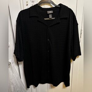 H&M Men’s Black Button Up Shirt - Size Large